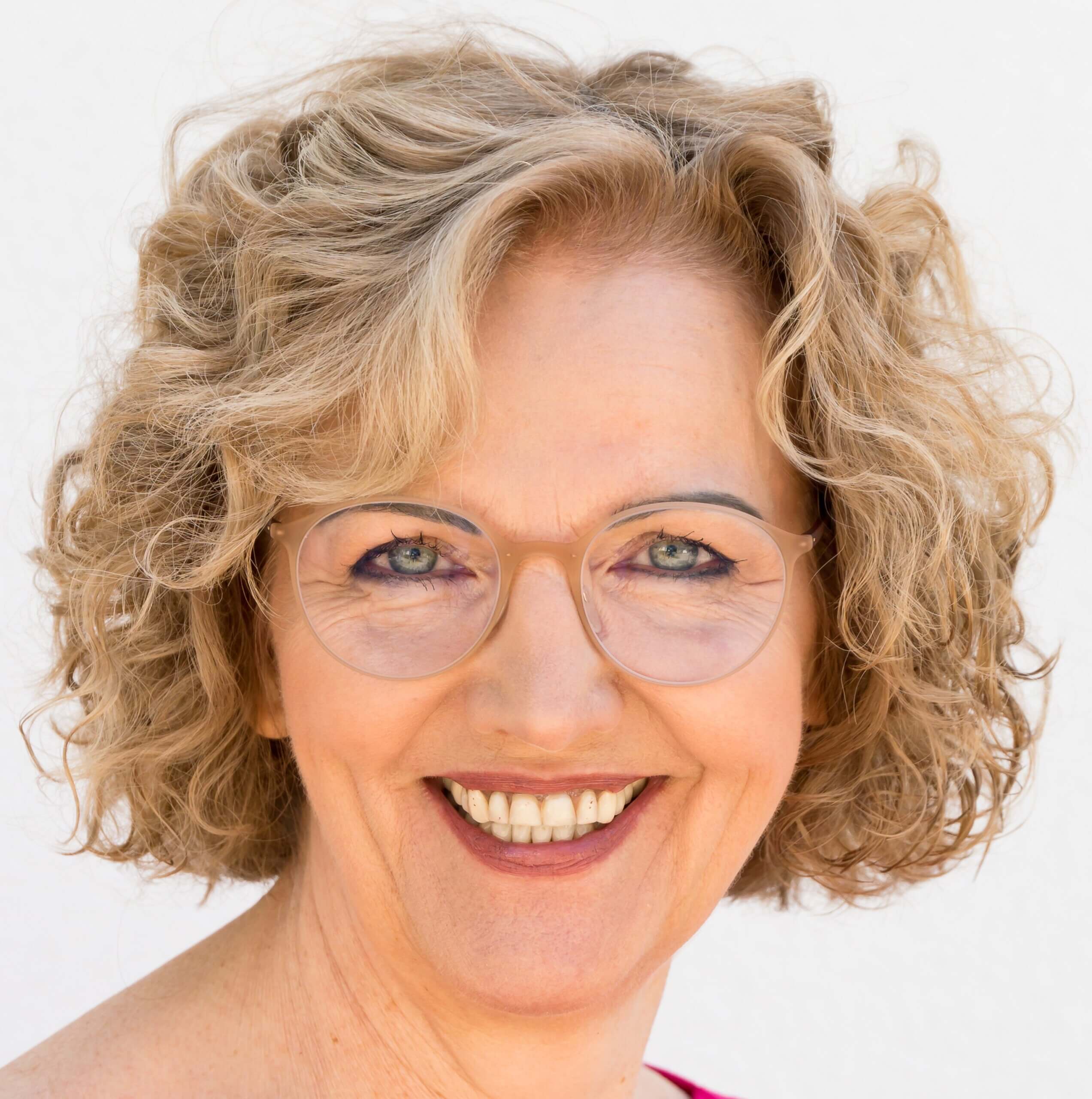 Portrait HvW quadratisch - Helga von Winter (1)